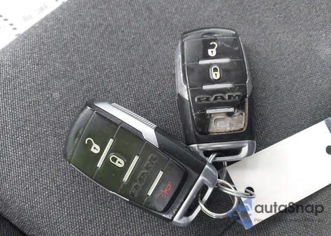 2020 Ram 1500 Big Horn 4X4 5'7 Box из США, поврежденный, VIN 1C6SRFFT2LN348660